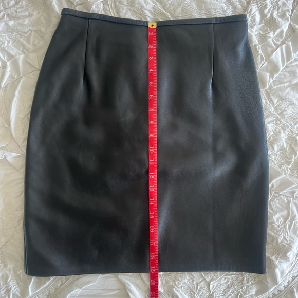 Hugo Buscati Milano Black Leather Mini Skirt - Picture 5 of 8